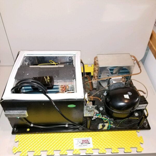 FEH-B12 COMBO REFRIGERATION UNIT - Image 2