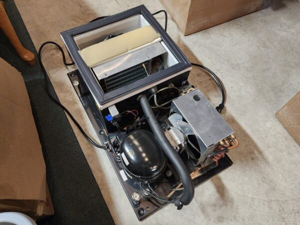 VM250 COMBO REFRIGERATION UNIT / 2nd generation drawer style - Image 2