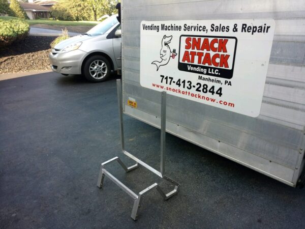 ANTARES SNACK VENDING MACHINE STAND - Image 5