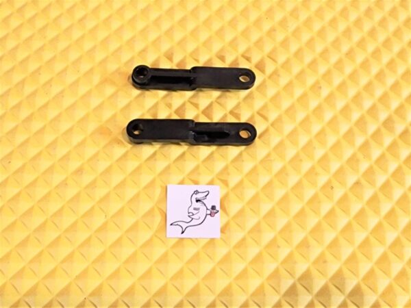 (2) (AP) AUTOMATIC PRODUCTS LCM4 COMBO MACHINE SODA CAN VEND MOTOR LINK ARM
