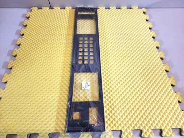 CRANE NATIONAL 147, 148, 474, 475, 461 SNACK MACHINE FRONT DOOR BEZEL FRAME – 20.5″