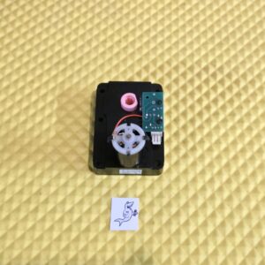FEH-B12 / GENESIS Version VENDING MACHINE SNACK or CAN DISPENSER VEND MOTOR (Skinny 4 Pin Connect) / Used
