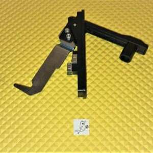 FSI, USI, WITTERN 3568 COMBO MACHINE DOOR LATCH ASSEMBLY