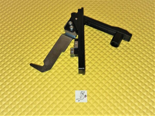 FSI, USI, WITTERN 3568 COMBO MACHINE DOOR LATCH ASSEMBLY