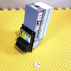 Mars MEI AE2411 Bill Validator 110v / Accepts New $1, 5 – Will buy Core for $40.00!
