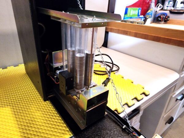 VM010 DOLLAR BILL CHANGER – Accepts new $1 & 5 / Reconditioned - Image 3